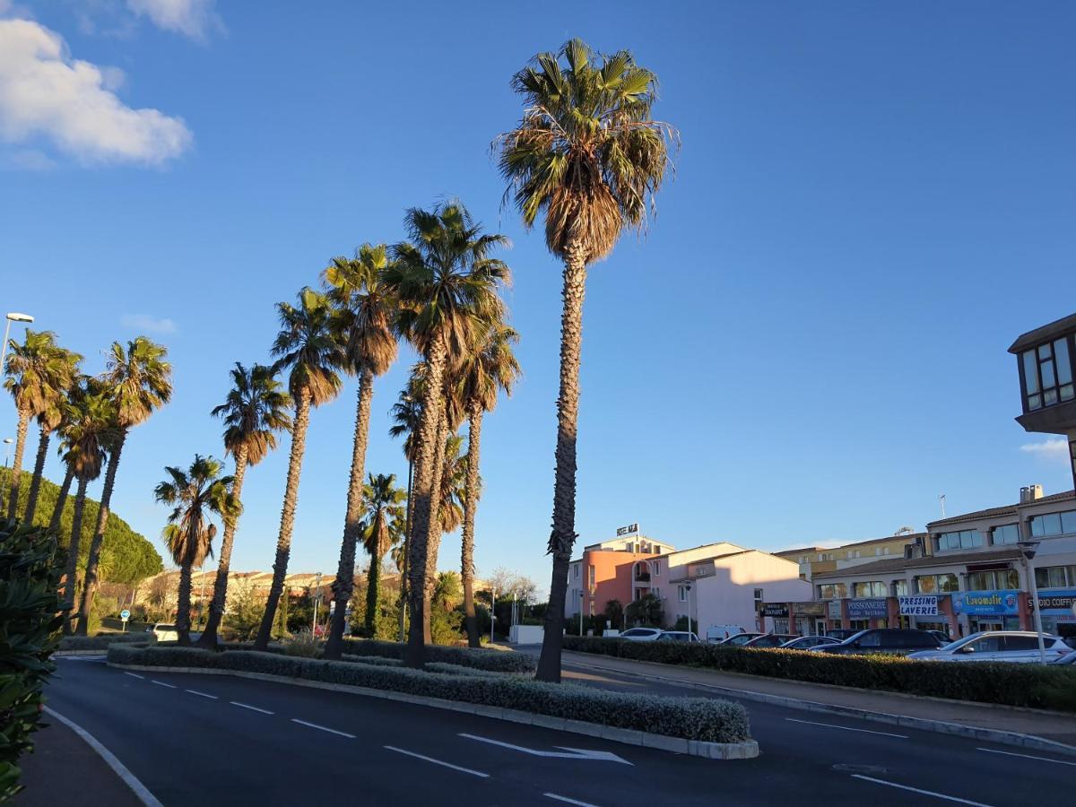 Studio 16 Le Cap D'Agde Avec Parking Prive Proche Du Centre Exteriör bild